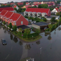 Fotograf John Magnusson Båstad drönarefotograf repotage nyhetsrepotage tv4 svt expressen hellsingborgsdagblad översvämning extremväder extremväder i sverige räddningstjänst sverige fotograf nyhetsuppdrag nyhetsmorgon